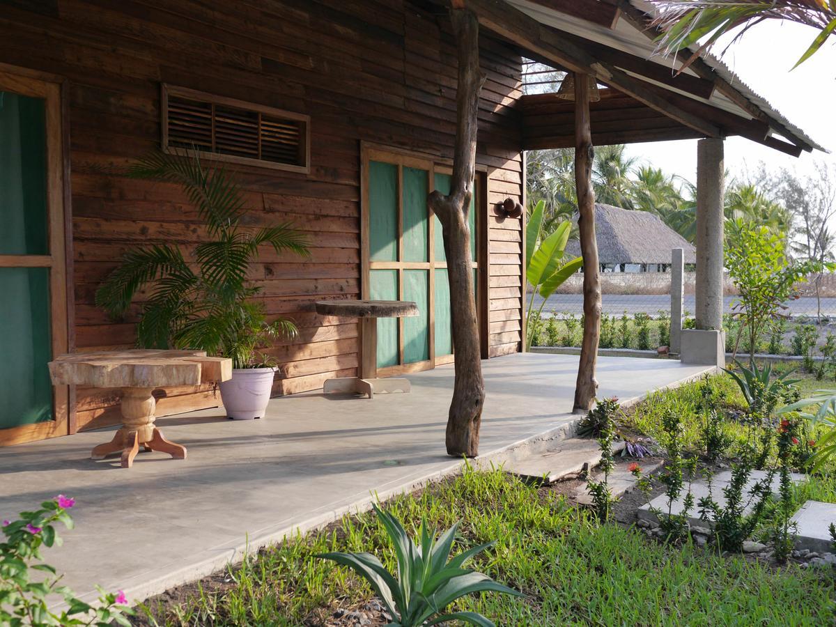 Cabanas Playa Linda 3901 Hotell Tapachula Exteriör bild